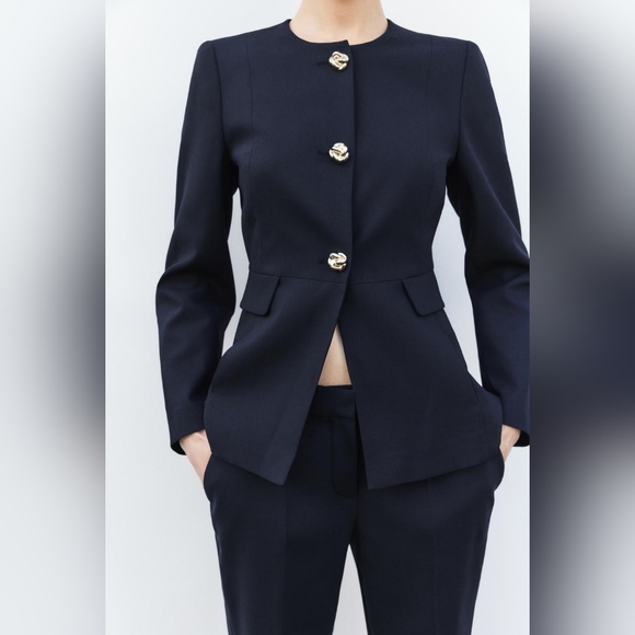 TAILORED ROUND NECK BLAZER SIZE XS - Picture 3 of 7